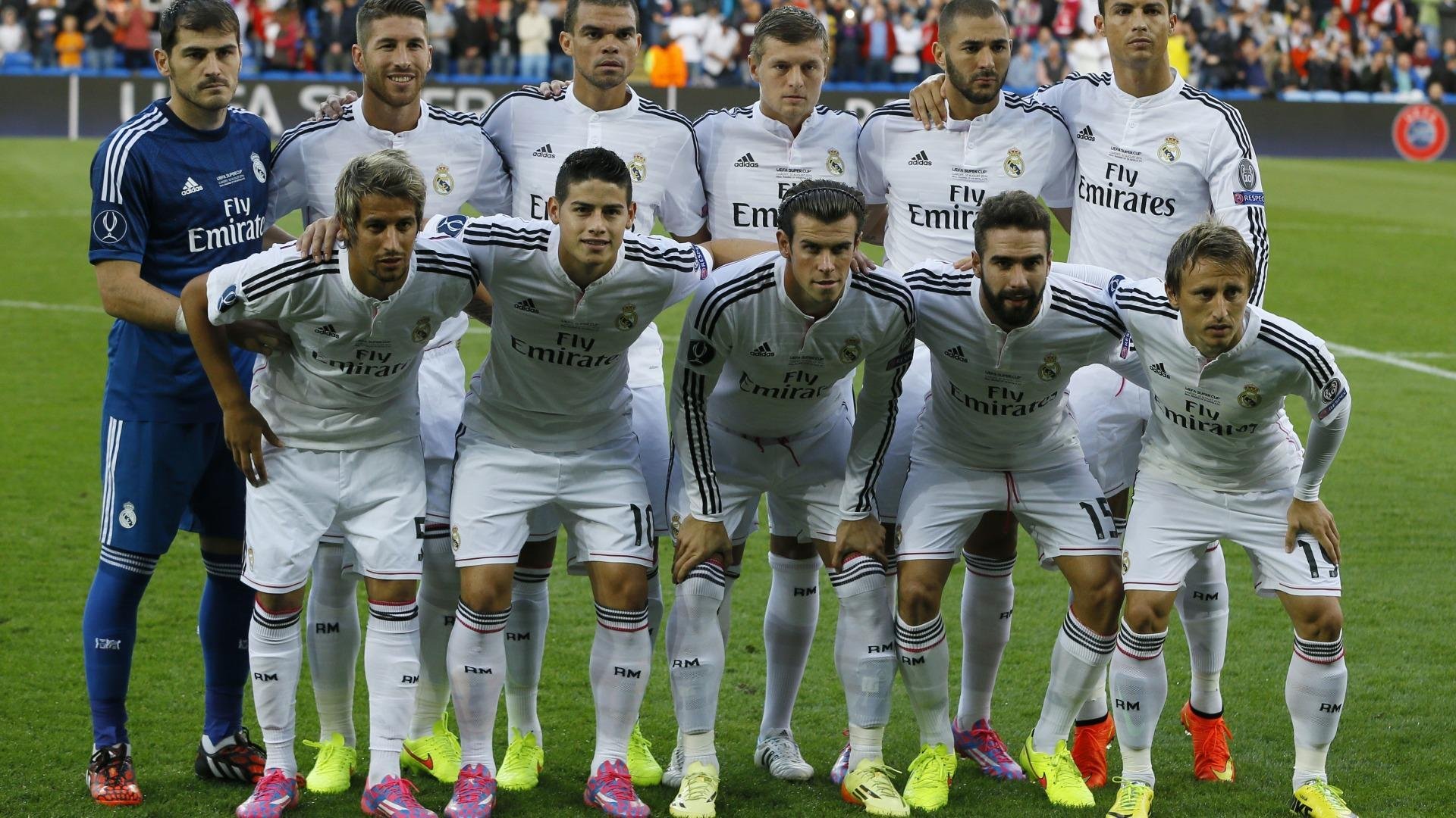 球星魅力：场上场下的多重角色解读，场上球员